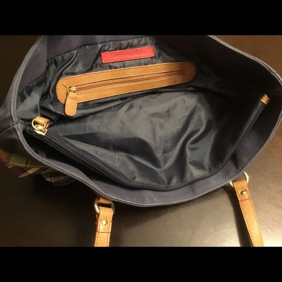 Tommy Hilfiger Women's Plaid Large Tote Handbag - Picture 3 of 3